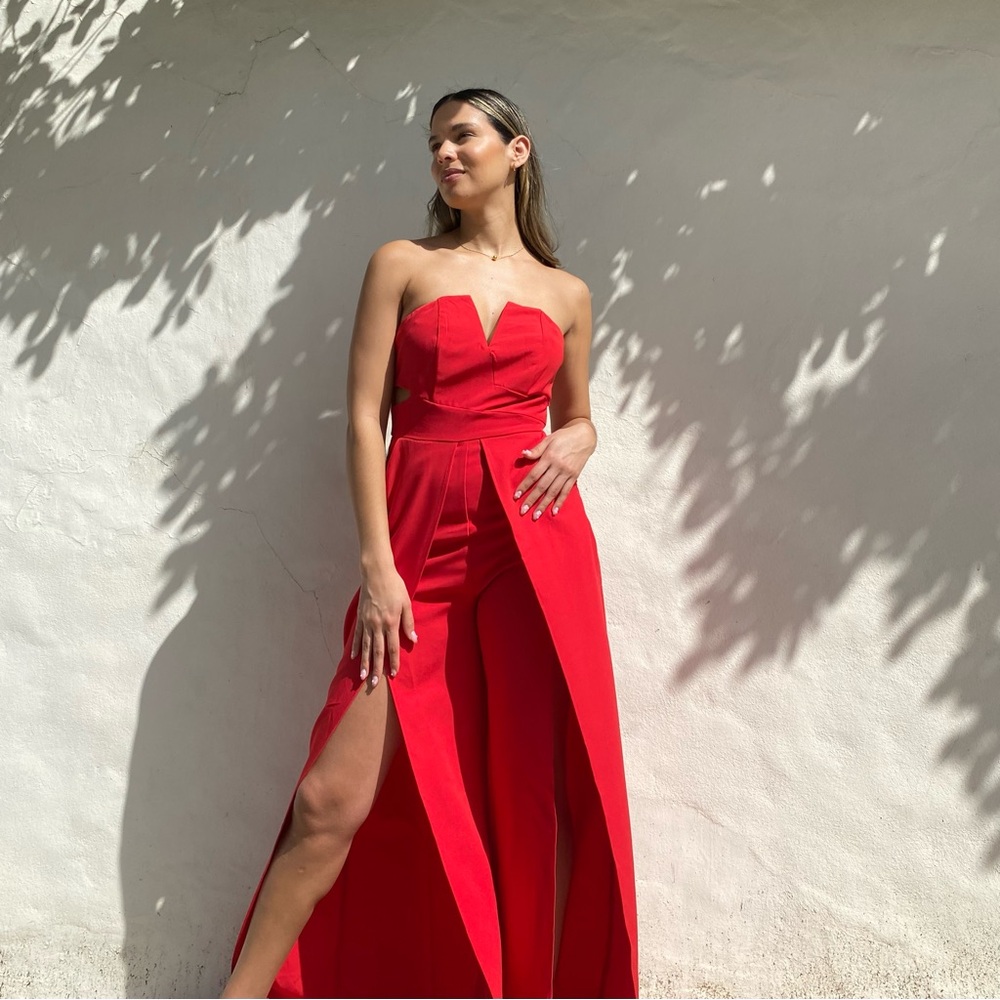 NEVER WORN strapless red jumpsuit